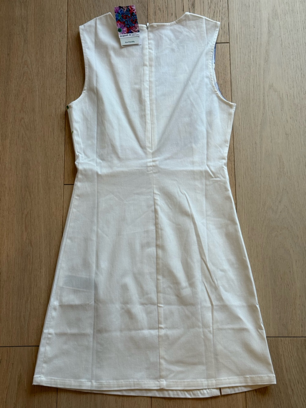 Desigual Floral Print Mini Dress White Sleeveless A-Line BNWT Size S Feminine - Picture 9 of 9